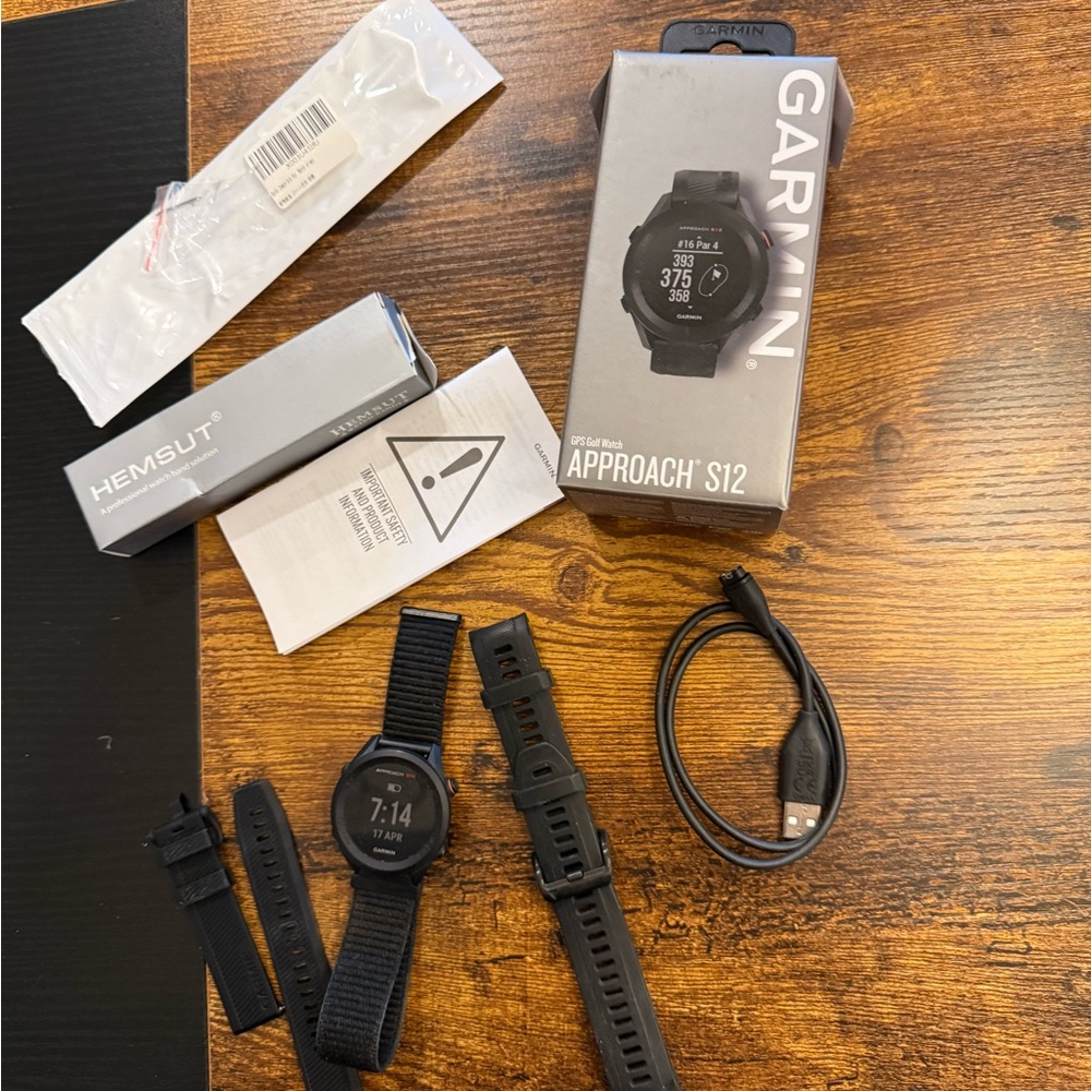 garmin Approach S12 Black GPS Golf Watch with Black Replacement Bands & Charger